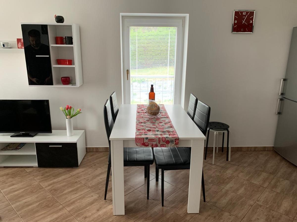 Apartmany Na Rozcesti Lomnice nad Popelkou Zewnętrze zdjęcie