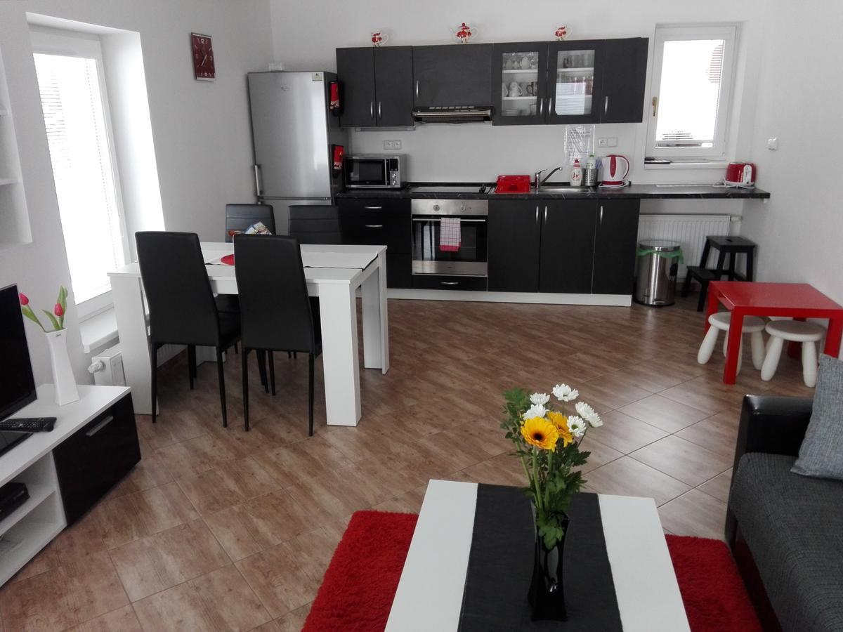 Apartmany Na Rozcesti Lomnice nad Popelkou Zewnętrze zdjęcie