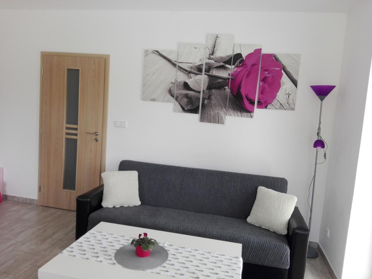 Apartmany Na Rozcesti Lomnice nad Popelkou Zewnętrze zdjęcie