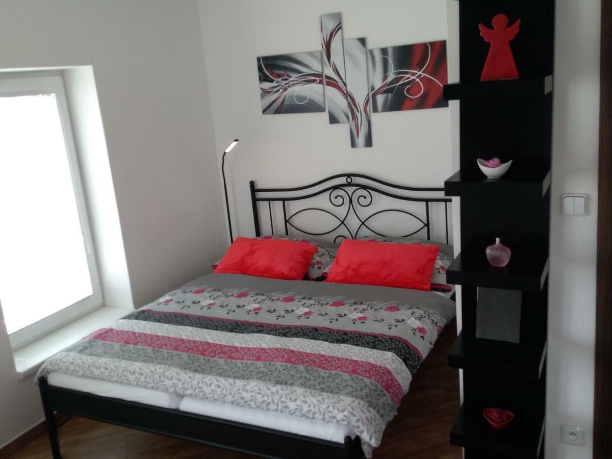 Apartmany Na Rozcesti Lomnice nad Popelkou Zewnętrze zdjęcie